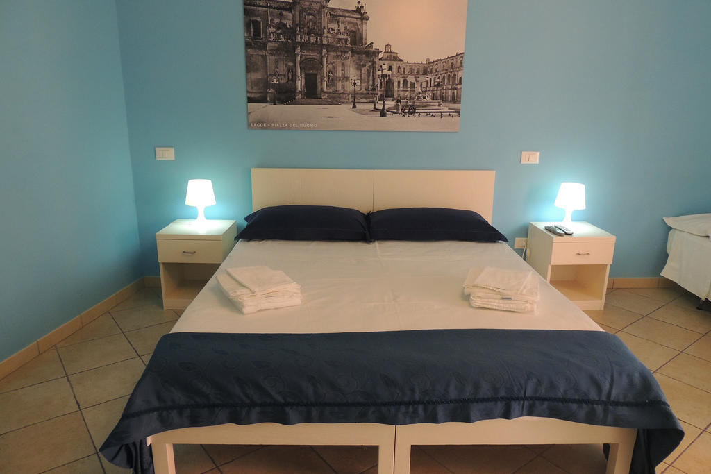Barocco.Oberdan Bed & Breakfast เลชเช ห้อง รูปภาพ