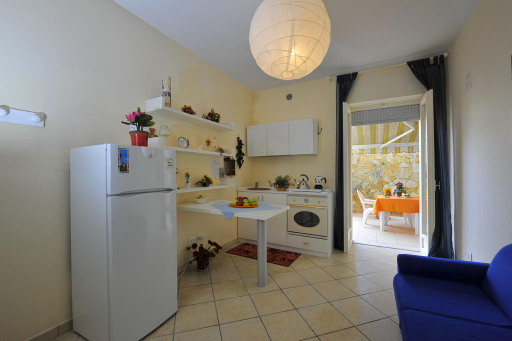Barocco.Oberdan Bed & Breakfast เลชเช ภายนอก รูปภาพ