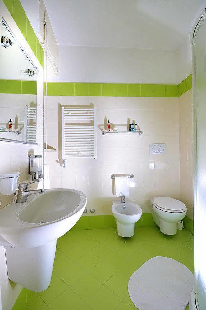 Barocco.Oberdan Bed & Breakfast เลชเช ภายนอก รูปภาพ