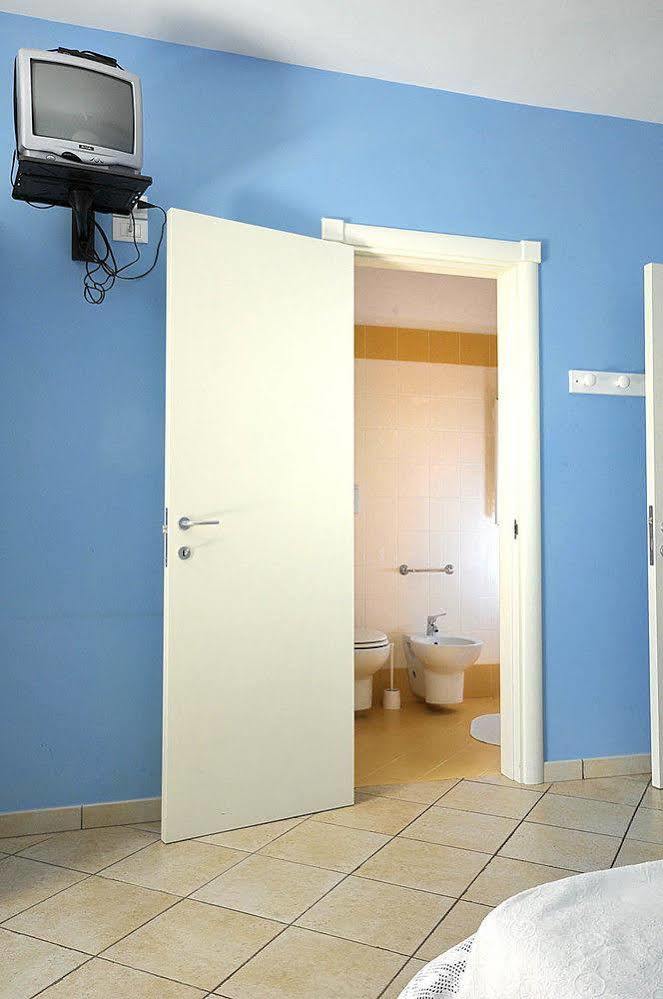 Barocco.Oberdan Bed & Breakfast เลชเช ภายนอก รูปภาพ