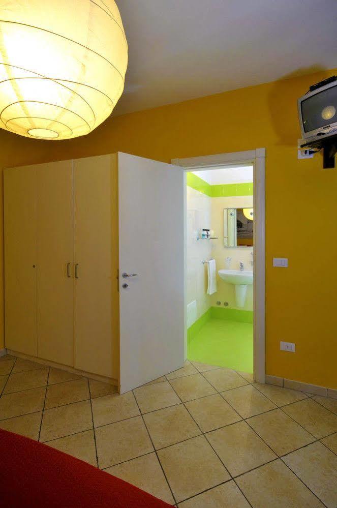 Barocco.Oberdan Bed & Breakfast เลชเช ภายนอก รูปภาพ